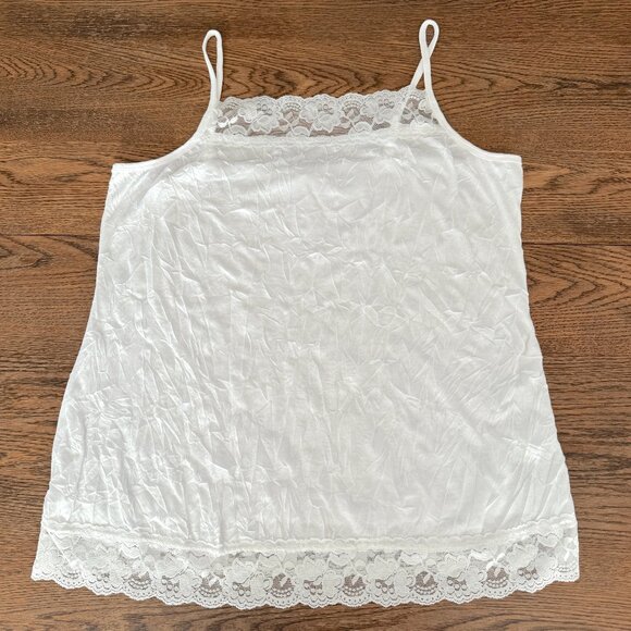 Maurices Plus Size 2X WHITE Stretchy Crinkle Lace Cami - Picture 1 of 11